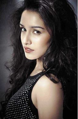 Shraddha Kapoor in Black