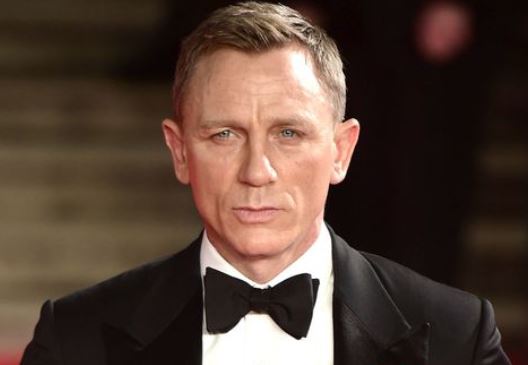 Daniel Craig